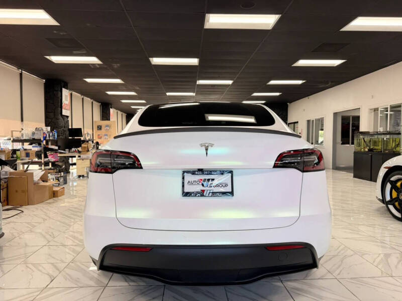 2024 Tesla Model Y Performance