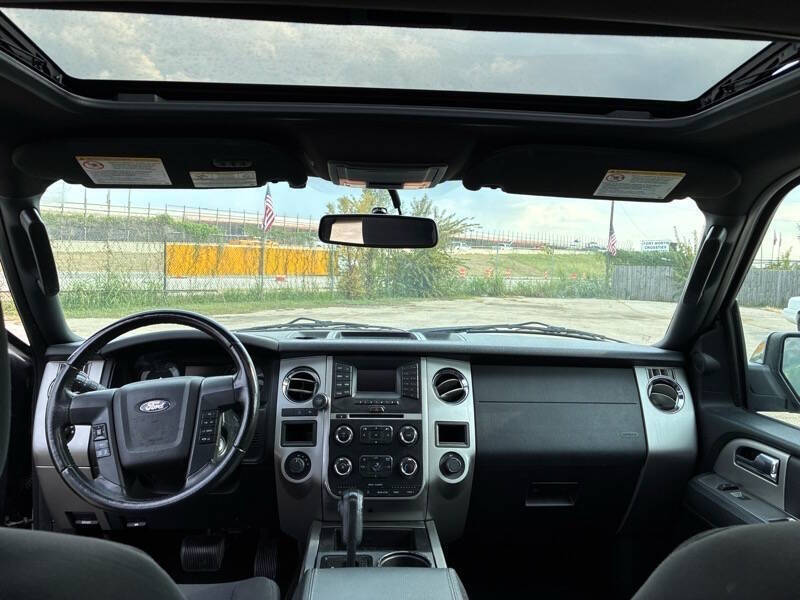 2017 Ford Expedition EL XLT