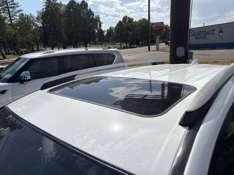 2017 Toyota RAV4 Hybrid SE