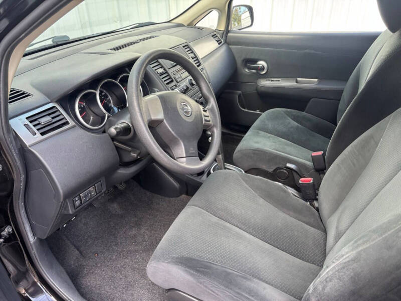 2011 Nissan Versa 1.8 S