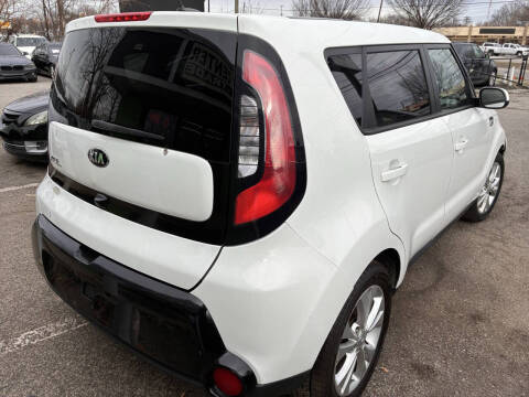 2016 Kia Soul +