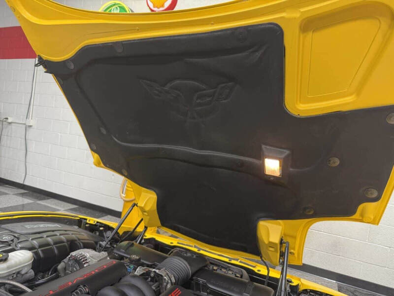 2004 Chevrolet Corvette