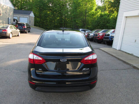 2017 Ford Fiesta SE