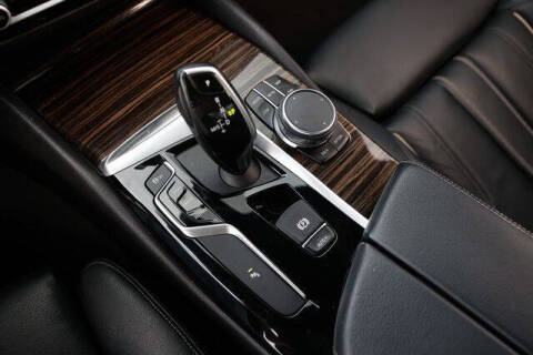 2019 BMW 5 Series 540i