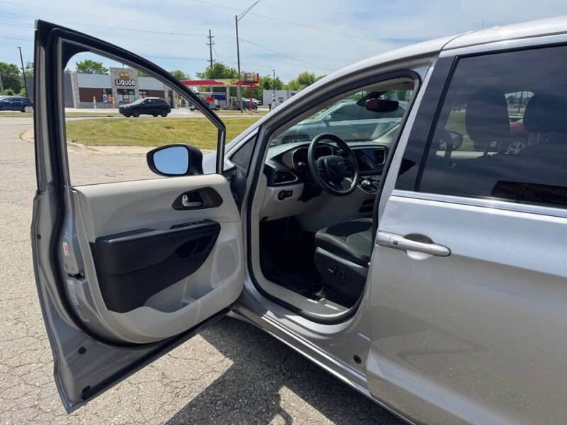 2017 Chrysler Pacifica Touring