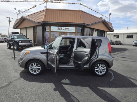 2013 Kia Soul +
