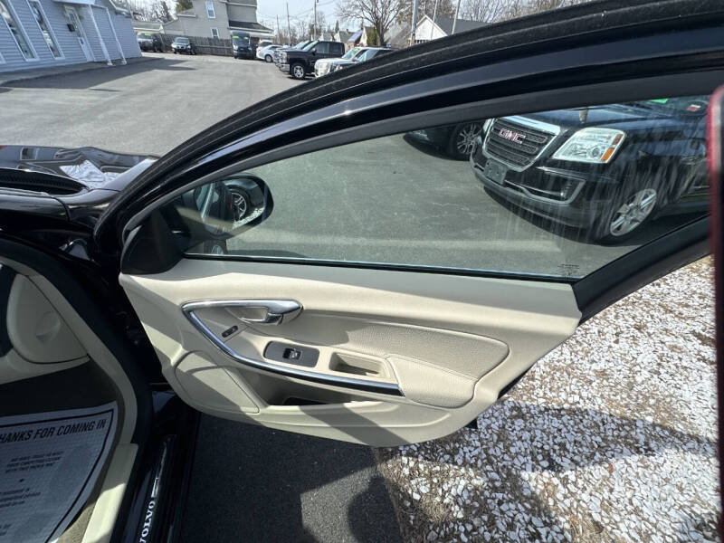 2014 Volvo S60 T5 Platinum