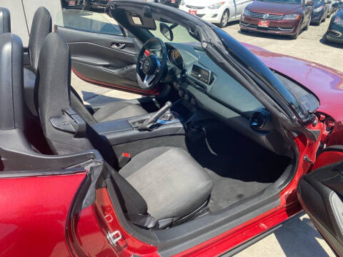 2016 Mazda MX-5 Miata Sport