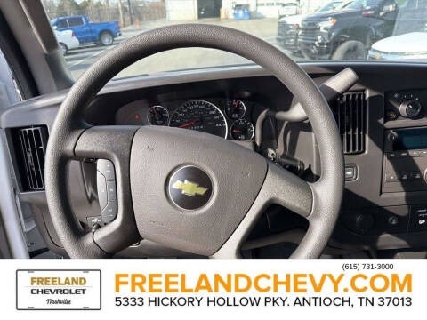 2025 Chevrolet Express 3500
