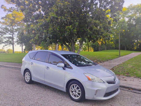 2014 Toyota Prius v Three