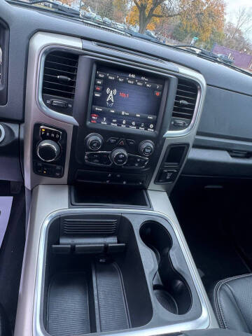 2018 RAM 1500 SLT