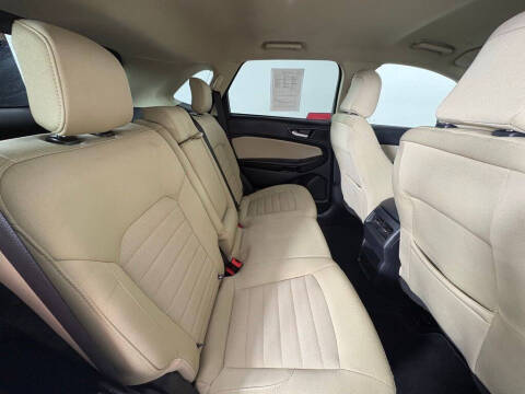 2023 Ford Edge SE