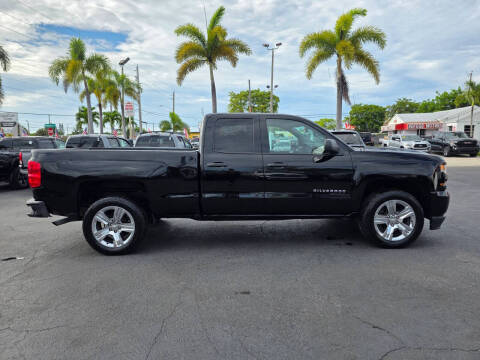2018 Chevrolet Silverado 1500 Custom