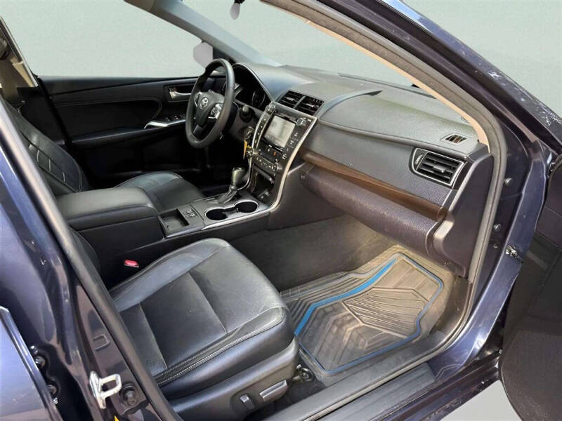 2017 Toyota Camry XLE