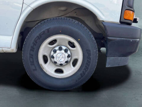 2017 Chevrolet Express 2500