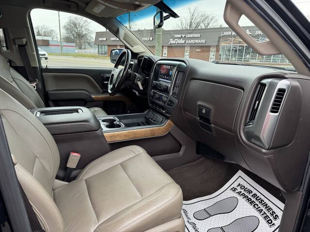 2017 Chevrolet Silverado 1500 LTZ photo 13