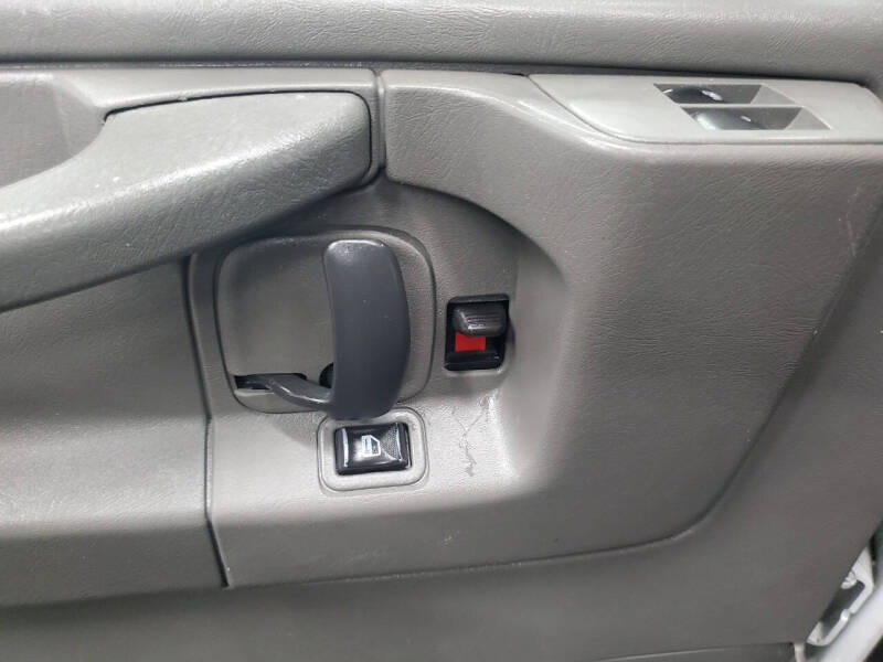 2015 GMC Savana 2500