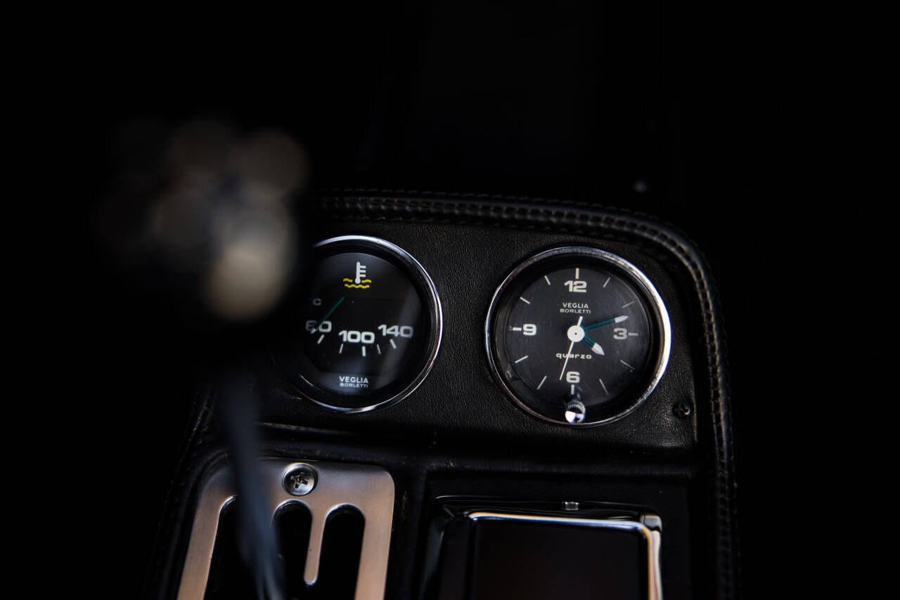 1985 Ferrari 308 42