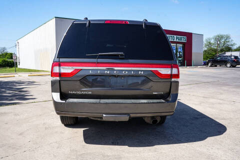 2016 Lincoln Navigator Select
