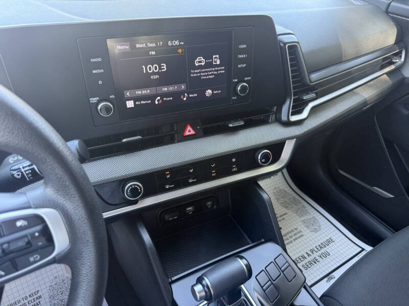 2024 Kia Sportage LX