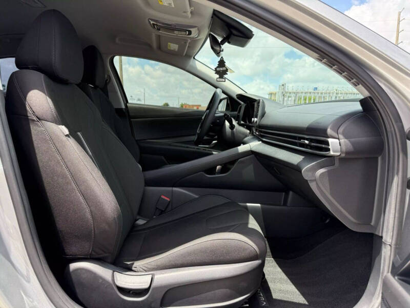 2022 Hyundai Elantra