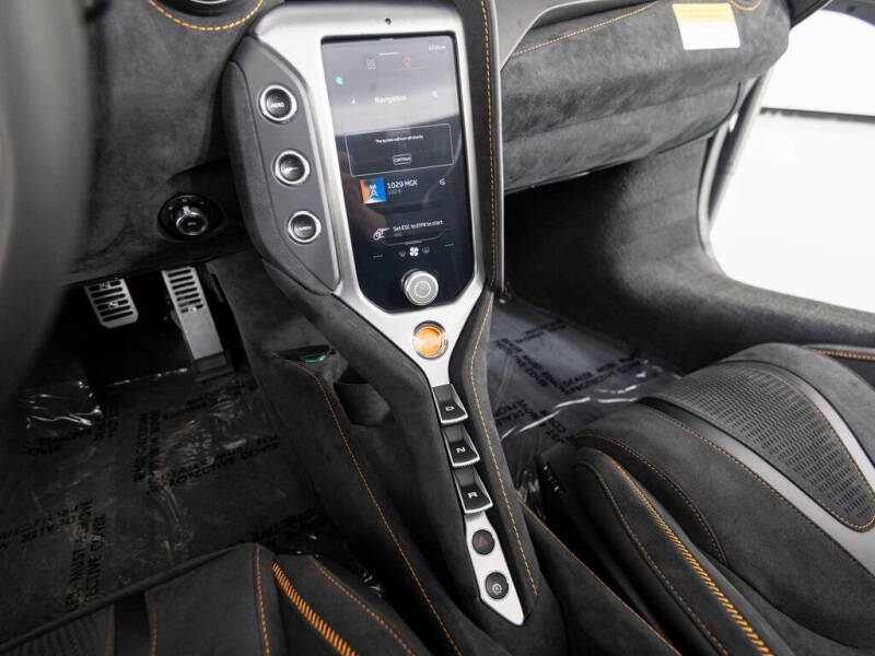 2025 McLaren 750S Spider