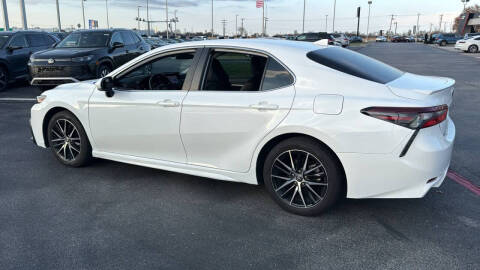 2024 Toyota Camry SE