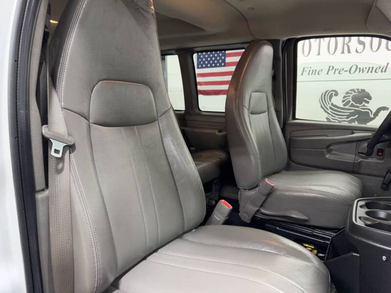 2010 GMC Savana 3500