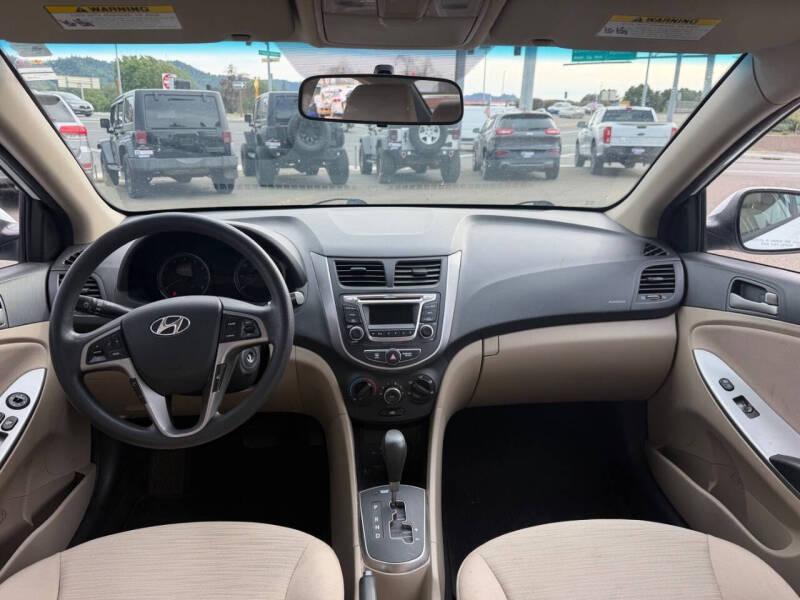 2016 Hyundai Accent SE