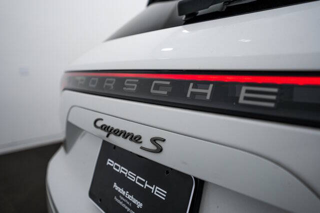 2023 Porsche Cayenne S Platinum Edition