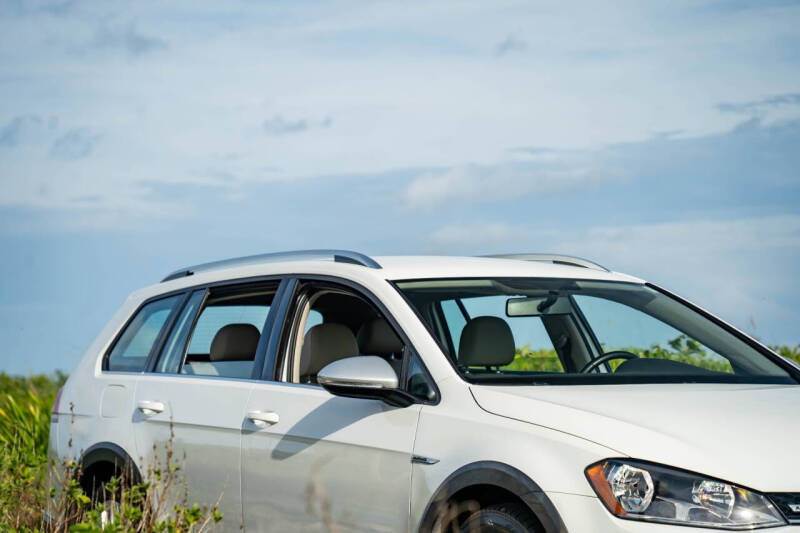 2017 Volkswagen Golf Alltrack TSI S 4Motion