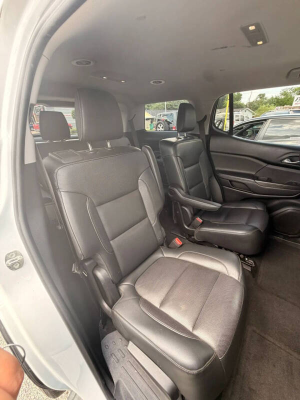 2018 GMC Acadia SLT-1 - Photo 13