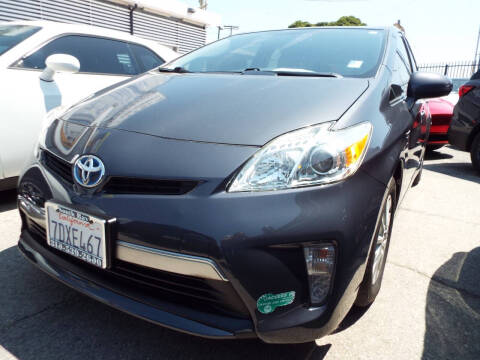 2014 Toyota Prius Plug-in Hybrid Advanced