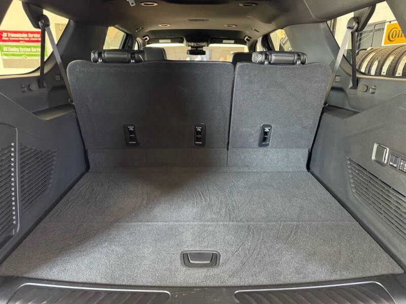 2025 GMC Yukon XL Elevation