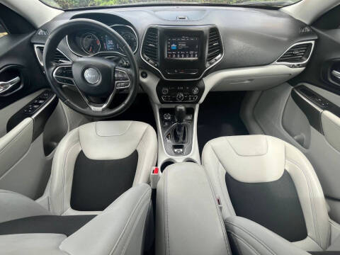 2020 Jeep Cherokee Latitude Plus