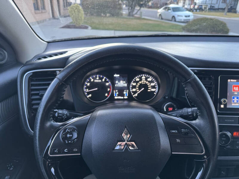 2019 Mitsubishi Outlander SEL