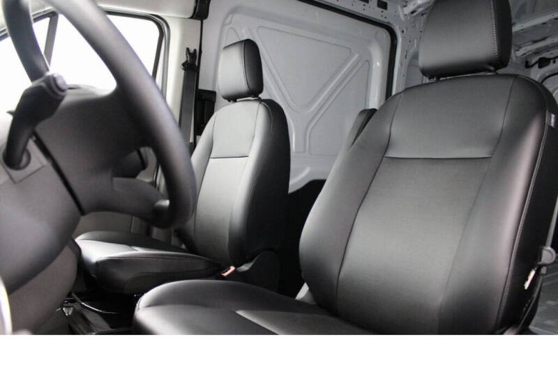 2025 Ford Transit 250