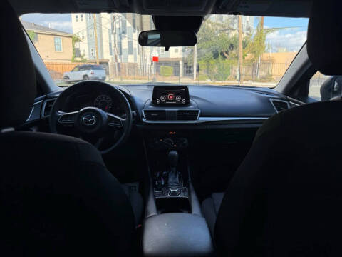 2018 Mazda MAZDA3 Sport