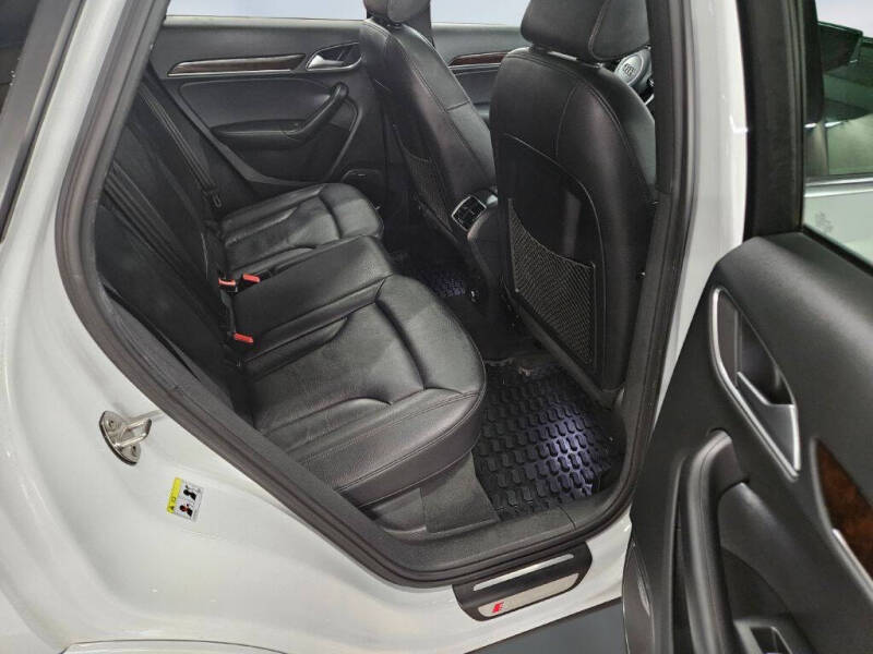 2018 Audi Q3 2.0T quattro Premium Plus