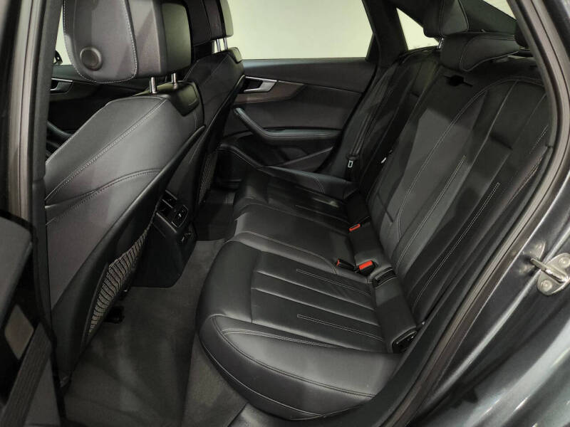 2022 Audi A4 quattro S line Prem Plus 45 TFSI