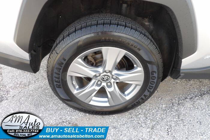 2022 Toyota RAV4 Hybrid LE