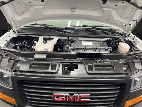 2022 GMC Savana 2500