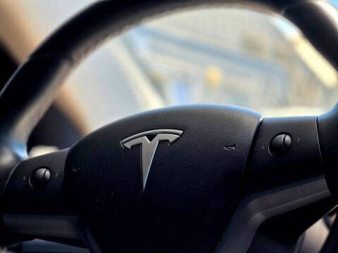 2018 Tesla Model 3 Mid Range