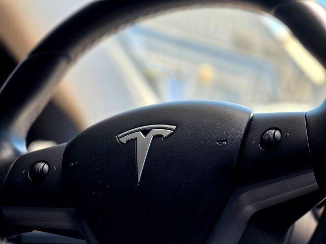 2018 Tesla Model 3 Mid Range