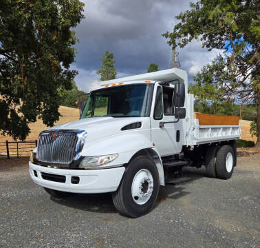 2003 International Dump Truck - NON CDL