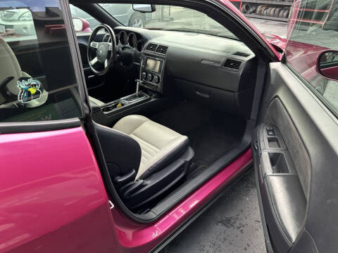 2010 Dodge Challenger SRT8