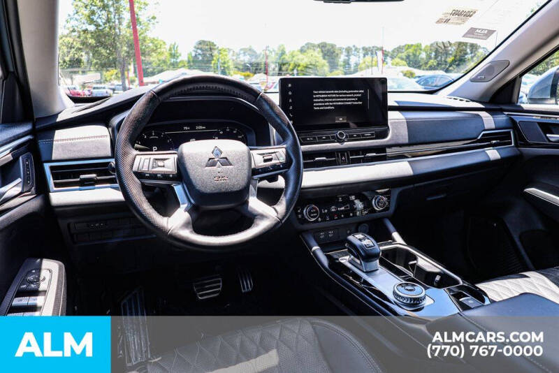 2025 Mitsubishi Outlander SEL
