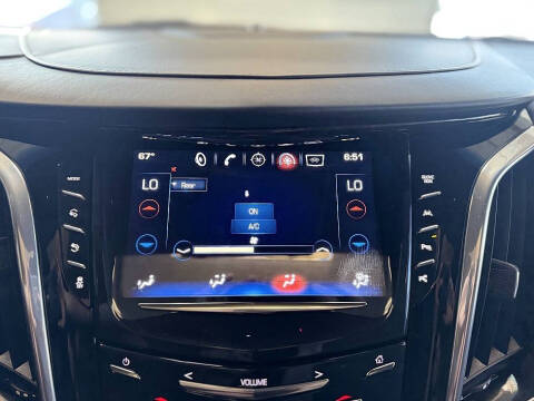 2019 Cadillac Escalade Platinum