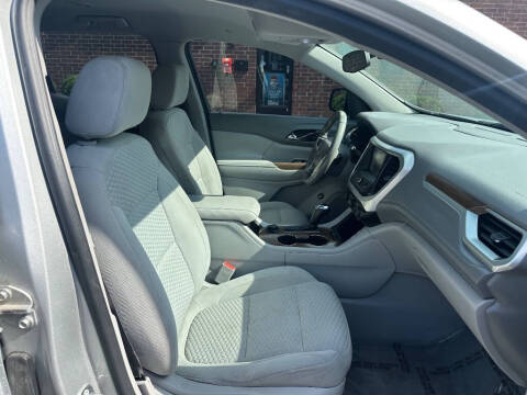 2018 GMC Acadia SLE-2