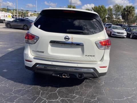 2014 Nissan Pathfinder SL